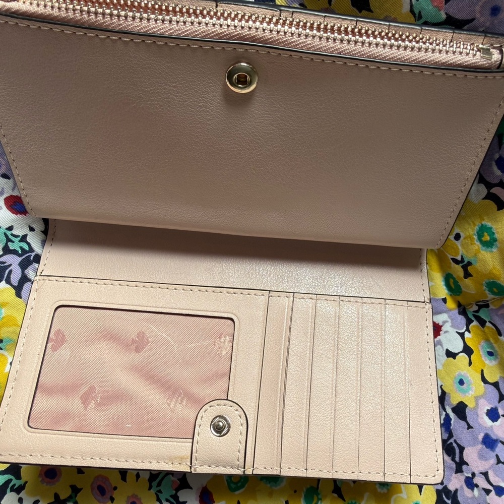 Kate Spade Black Scalloped Edge Wallet - Picture 5 of 6